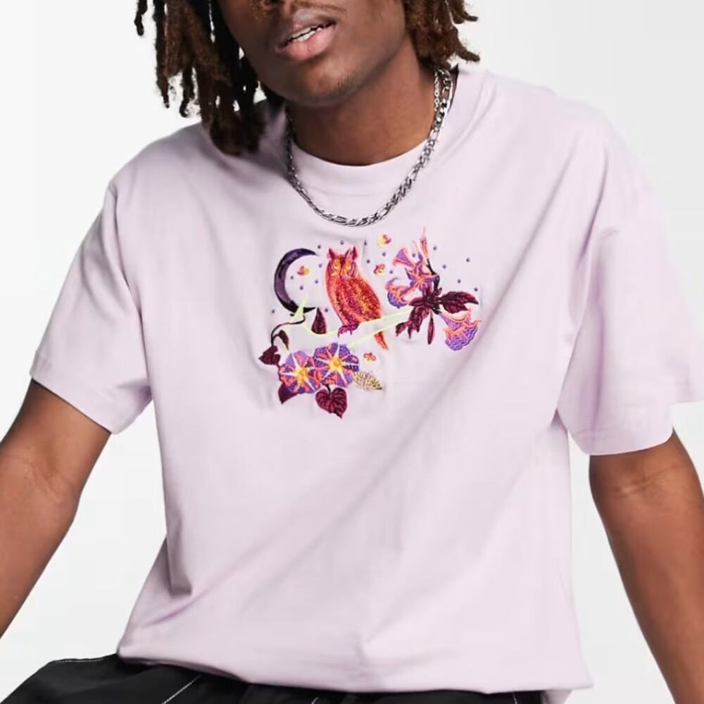 Nike S Logo Twist glow in the dark logo oversized t-shirt in lilac Embroidered - Picture 1 of 9
